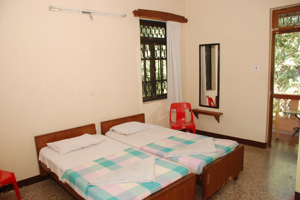 Pinto Guest House Candolim Szoba fotó