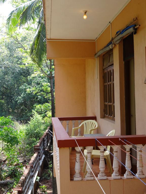 Pinto Guest House Candolim Szoba fotó