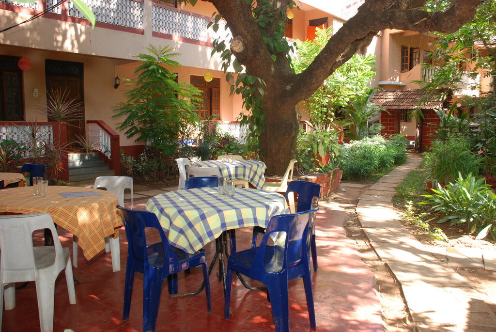 Pinto Guest House Candolim Kültér fotó